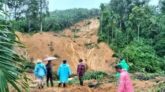 Kabupaten Agam Terbanyak Korban Meninggal Dunia,  74 Jiwa, Akibat Bencana Longsor dan Banjir.